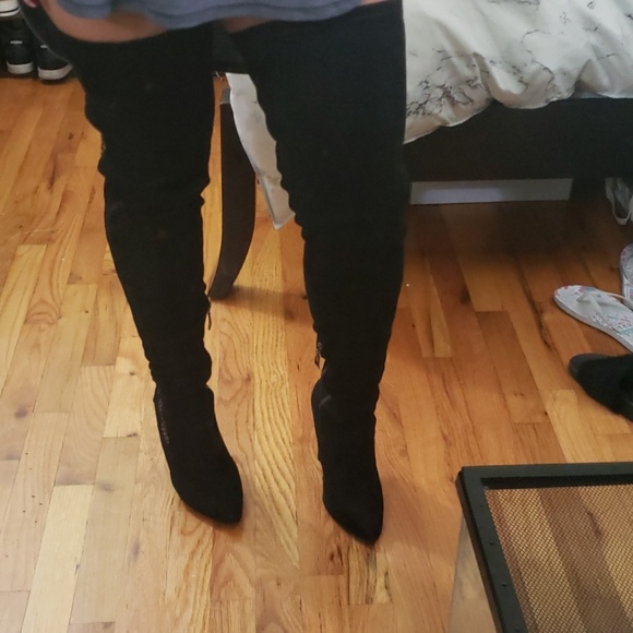 Sexy thigh high boots - Picture 2 of 5